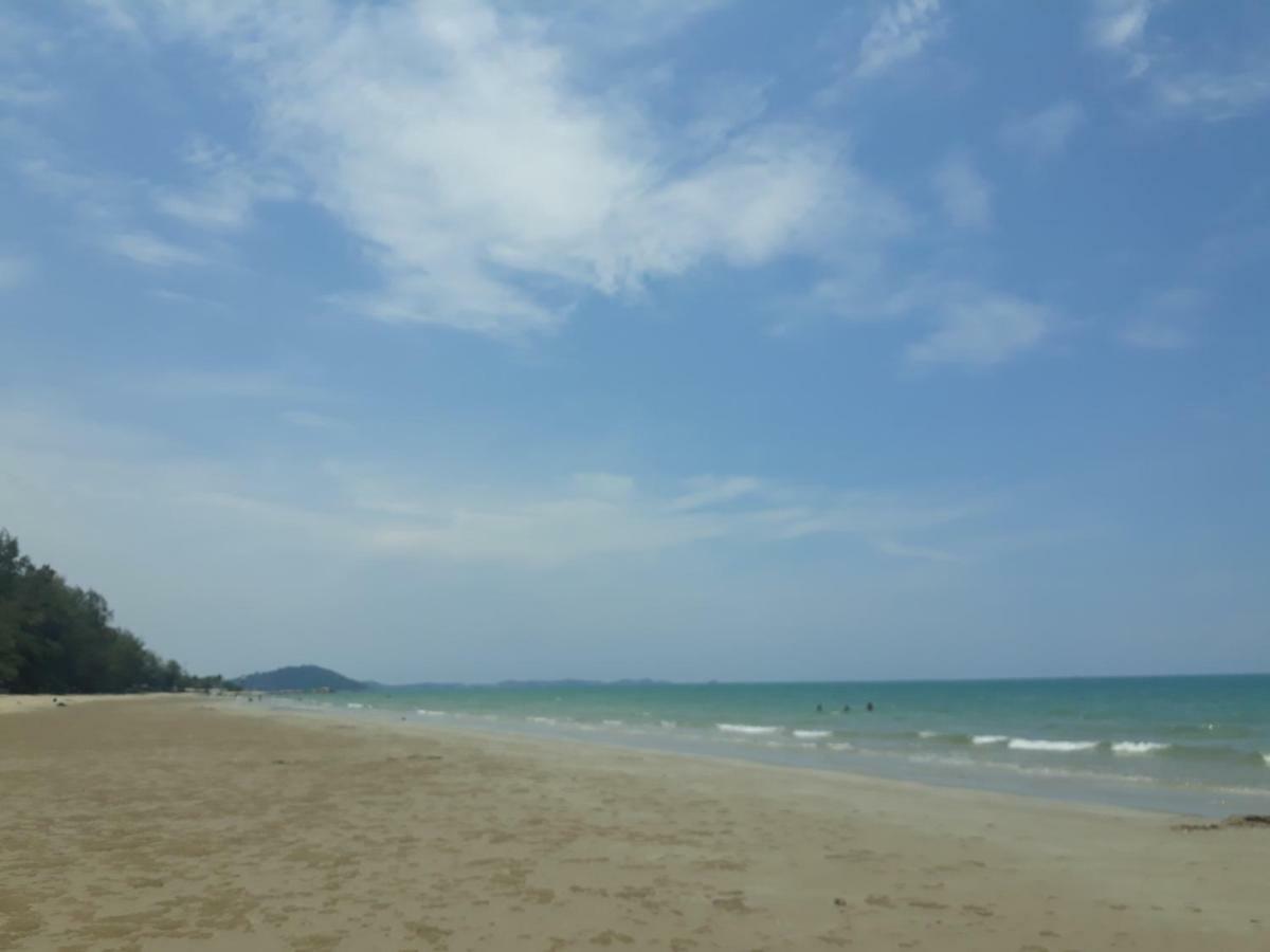 Mae Rampung Beach House คาราโอเกะและสระเด็ก Rayong Exterior photo